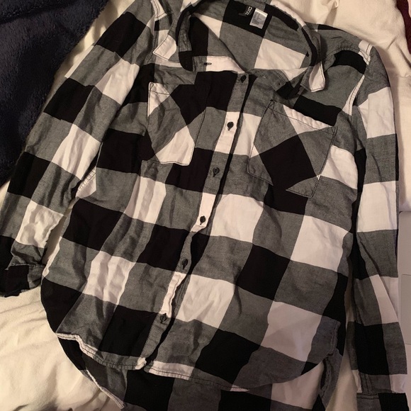 Black and white flannel - Picture 1 of 1
